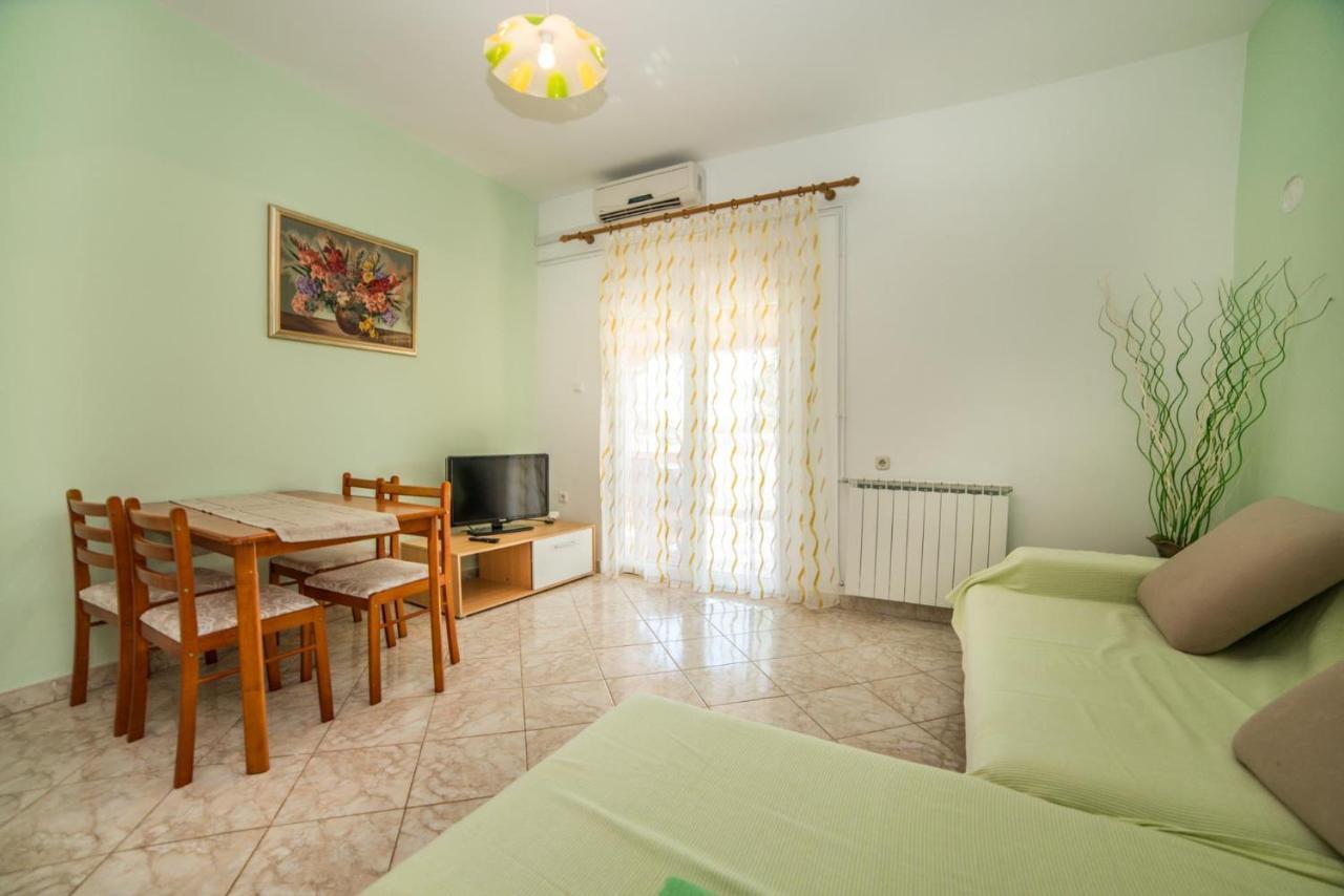 Apartments Đurđa Fazana Ngoại thất bức ảnh