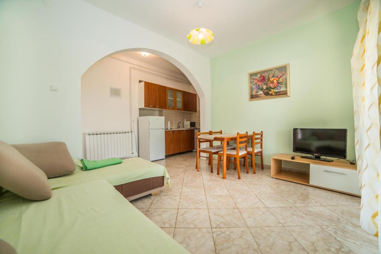 Apartments Đurđa Fazana Ngoại thất bức ảnh