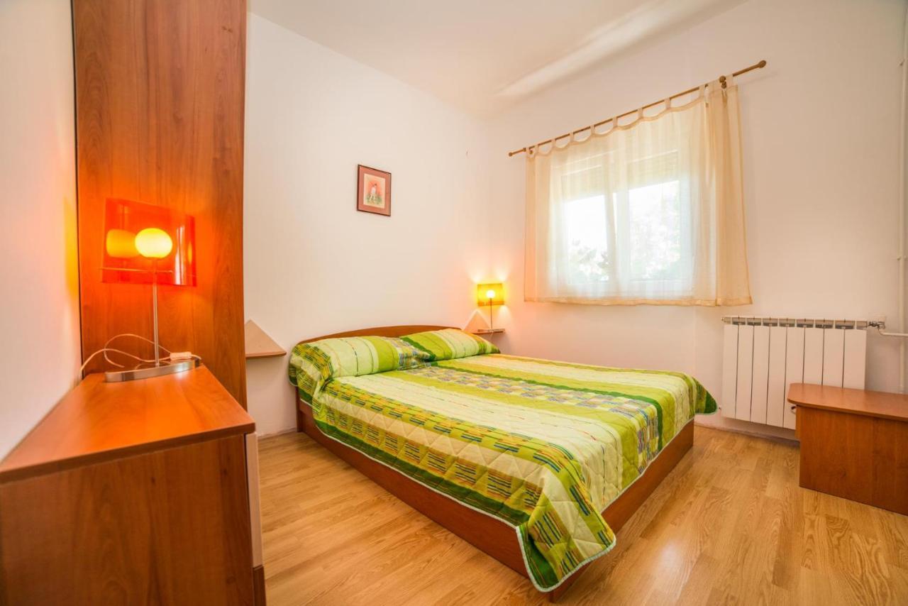 Apartments Đurđa Fazana Ngoại thất bức ảnh