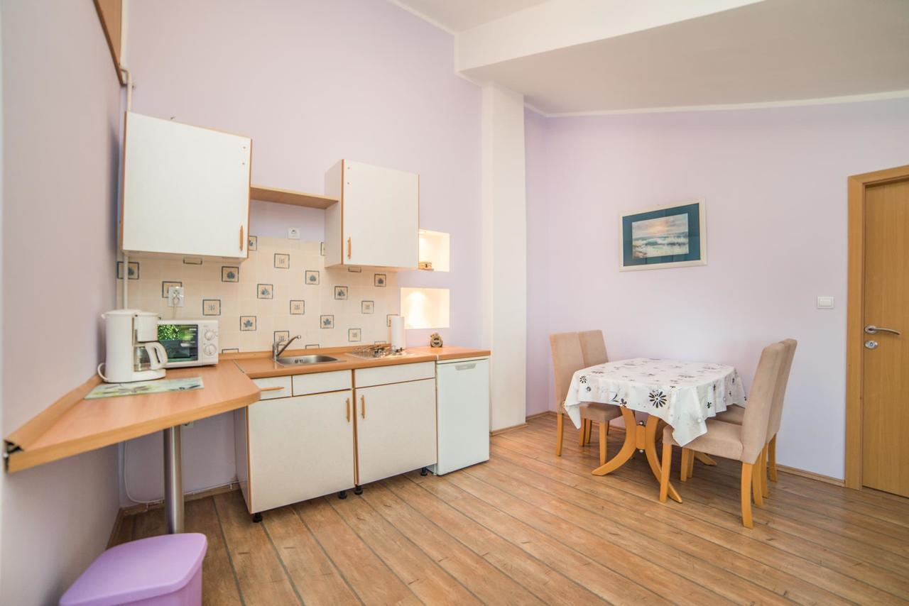 Apartments Đurđa Fazana Ngoại thất bức ảnh
