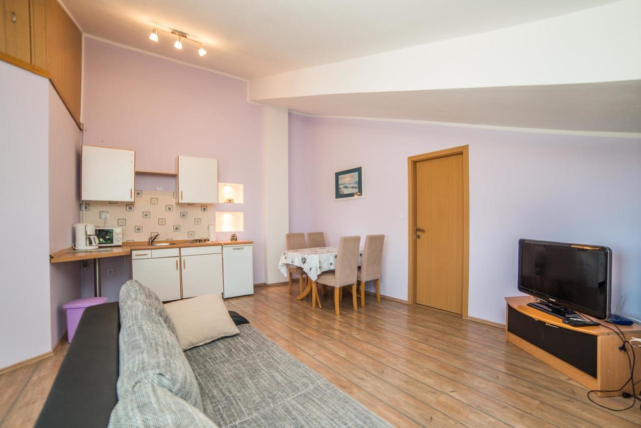 Apartments Đurđa Fazana Ngoại thất bức ảnh